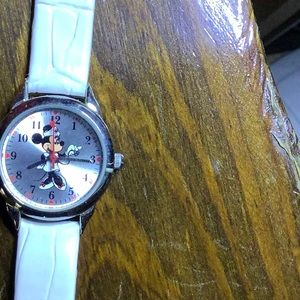 Timex Minnie nurse watch - needs battery